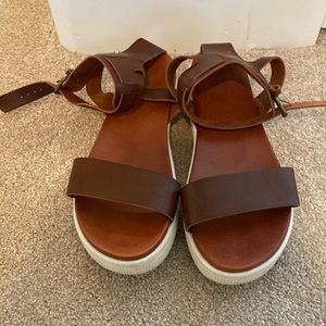 Brown leather MIA sandals